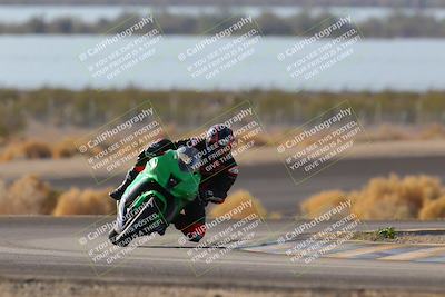 media/Dec-18-2022-SoCal Trackdays (Sun) [[8099a50955]]/Turn 14 (940am)/